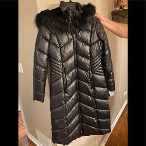 NWT black below knee winter puffer coat